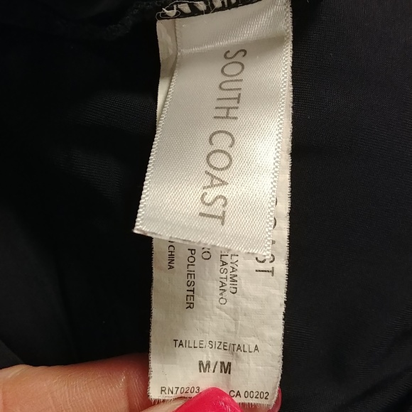 🎉2/$16 South Coast Halter Black Tankini Top - Picture 5 of 5